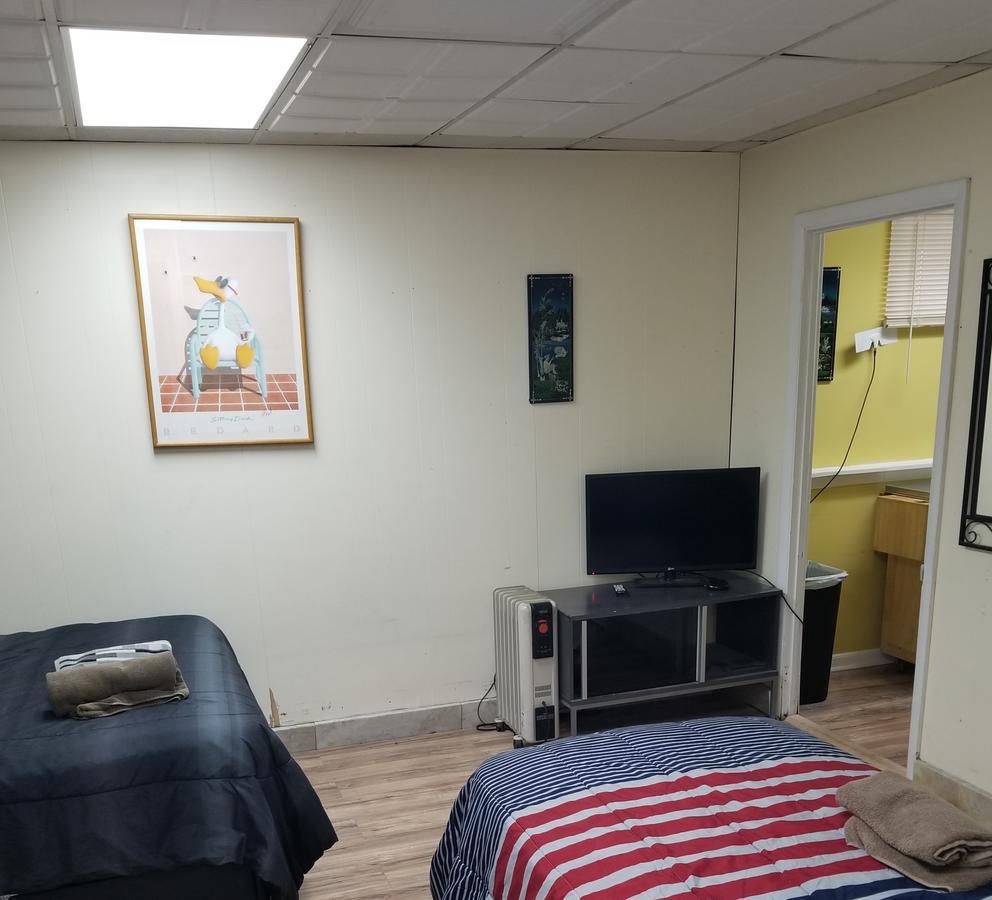 Short Term Rental Hotel Style Stay 5 Minutes To Downtown Baltimore Extérieur photo